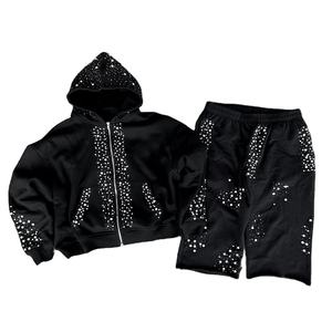 Ensemble survêtement et sweat à capuche double taille avec logo personnalisé imprimé, pantalon évasé orné de strass perlés de haute qualité - Product Image 1