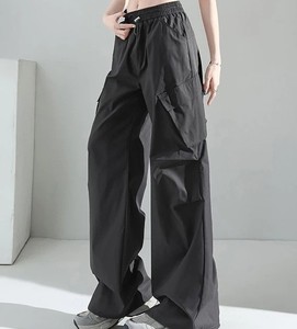 กางเกงคาร์โก้แบบมีกระเป๋าหลายกระเป๋าสำหรับผู้หญิงกางเกงคาร์โก้ลำลองผ้าฝ้าย100% ออกแบบได้ตามที่ต้องการ - Product Image 4