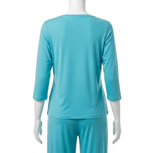 Ensemble deux pièces pour femmes respirant d'été Tissu léger et doux Ajustement confortable Vêtement décontracté Tenue quotidienne Vêtement élégant et tendance - Product Image 4