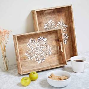 Bandeja de artículos de mesa de decoración caliente de diseño ventajoso bandeja de madera de primera calidad con asas de acero inoxidable al mejor precio - Product Image 3