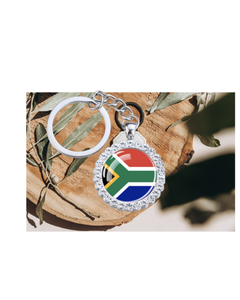 Llavero con Colgante de Mosquetón de Acero Inoxidable con Bandera de Sudáfrica y Diamantes de Imitación, Ligero, de Moda, Souvenir Nacional - Product Image 2