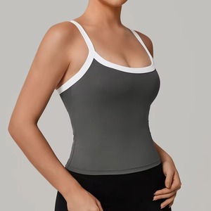 Débardeur de sport rembourré pour femmes en gros personnalisé, respirant, extensible dans les quatre sens, léger, évacuant l'humidité, pour le yoga et la course à pied - Product Image 3