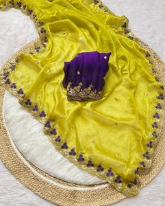 Gasa de defensa de tela con trabajo hecho a mano elegante y trabajo de secuencia elegante con borde C Pallu elegante y blusa de trabajo elegante perfecta - Product Image 2