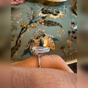 Bague de fiançailles en diamant de laboratoire taille poire, vente chaude, 3,50 carats, VVS2 VVS1, certifiée IGI, prix fournisseur fabricant - Product Image 3