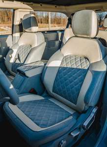 Bronco Clásico Moderno Usado de Primera Calidad, Origen Estadounidense, Gasolina, Manual, Velocidad Máxima de 180 km/h, 2500 GVW, en Venta - Product Image 3