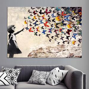 Toile imprimée : Fille avec des papillons - Impression d'art urbain, TOILE ENVELOPPÉE - Product Image 1