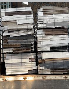 Déchets de jantes en alliage d'aluminium pur à 99,90 %, provenant de voitures d'occasion, comprenant des fils et des tôles d'aluminium. - Product Image 1
