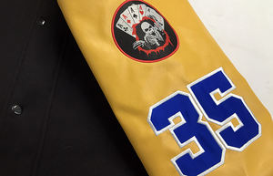 Veste universitaire en cuir pour homme de haute qualité personnalisée, manches en cuir, motif de lettres brodées en laine, logo surdimensionné sur le devant pour l'hiver - Product Image 6