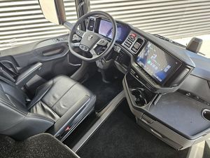 Camión de Transporte Pesado Scania R560 8x4 4 de Segunda Mano, 2024, 180T, 10 km/h - Product Image 3
