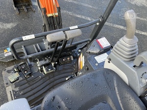 Mini-excavatrice sur chenilles ZX17U-5N 2026 avec moteur Yanmar, capacité de godet de 0,12 m³ et forte puissance de creusement - Product Image 3