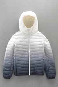 ¡Novedad de 2023! Chaqueta acolchada con capucha ultraligera para hombre, LONA DE Color degradado de grado superior, abrigos cálidos de invierno con plumón de pato blanco 90% - Product Image 2