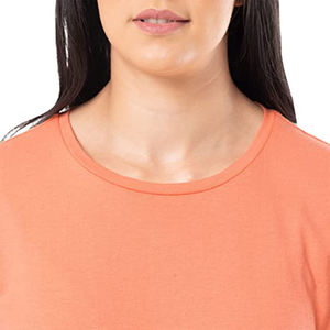 Camiseta Minimalista de Algodón para Mujer, Diseño Limpio, Cuello Redondo, Fabricante OEM ODM - Product Image 5