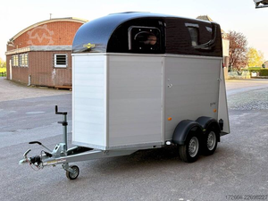Compre un Remolque para Caballos con Estructura de Aluminio Estándar Australiano, Establos Móviles para Caballos, Remolque Resistente para el Transporte de Ganado - Product Image 2