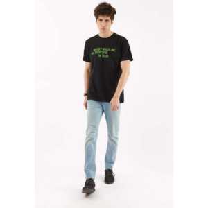 Camiseta negra con bolsillos para hombre - Product Image 3
