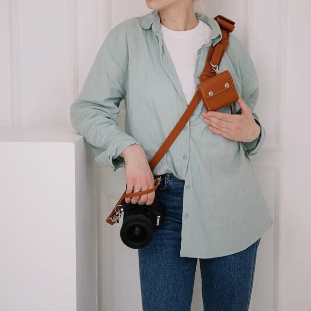 Hot Selling Retro Style Leather Camera Strap Beautiful Leather DSLR Camera Sling Belt Adjustable Size Shoulder Strap Harness
