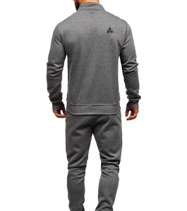 Chándales personalizados en blanco Ropa deportiva de alta calidad Logotipo personalizado y tamaño Hombres Sudaderas con capucha y Joggers Set Training Running Wear - Product Image 6
