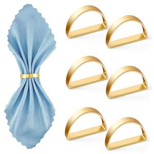 Ensemble d'anneaux de serviette en métal doré faits à la main, modernes, élégants et durables pour les mariages, les fêtes et la décoration de table à manger - Product Image 1