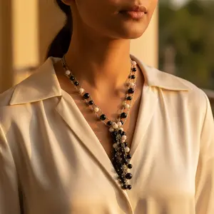 Collar de Cuentas Plateadas, Negras y Blancas para Mujer con Diamantes Geométricos y Perlas, Joyería Religiosa de Moda para Fiestas, Cadenas Chapadas en Oro - Product Image 2