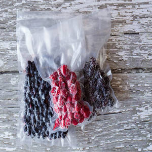 ฟิล์มหด LDPE ความแข็งแรงสูง รีไซเคิลได้ 100% ผลิตด้วยวิธีการอัดรีด ตัดได้ตามต้องการ ปรับความหนาได้สูงสุด 84 นิ้ว สำหรับเครื่องดื่มและอาหารอื่นๆ - Product Image 2