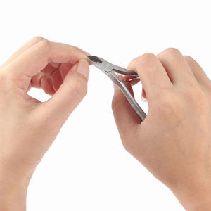 Coupe-ongles à cuticules en acier à haute teneur en carbone à double ressort - Product Image 6