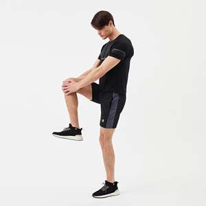 Pantalones Cortos Deportivos Negros 100% Poliéster con Cintura Elástica, Decoración con Logotipo por Sublimación y Diseño Bermuda - Product Image 4