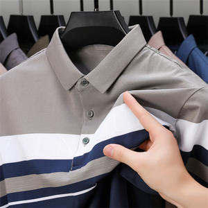 เสื้อยืดคอกลมระบายอากาศลำลองสำหรับผู้ชายสีพื้นสำหรับฤดูร้อนออกแบบโลโก้ได้ตามต้องการ - Product Image 2