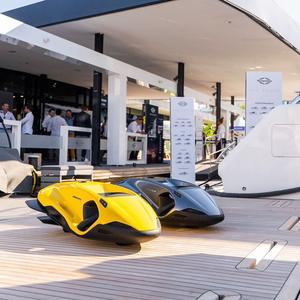 Compre un Scooter Subacuático Seabobs F5SR Nuevo, Batería de 4000 mAh, Pantalla Táctil, Wi-Fi, Mango de Plástico, Origen Estadounidense, Garantía de 3 Años - Product Image 2