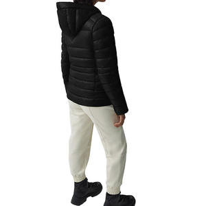 Veste bomber matelassée de style streetwear de haute qualité avec logo personnalisé OEM, pour homme et femme, à capuche, col montant, en nylon, couleur personnalisée, pour l'hiver - Product Image 3