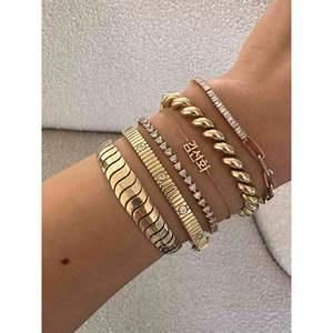 Bracelet avec plaque nominative Dear Kaia, bijou de collection culturelle - Product Image 2