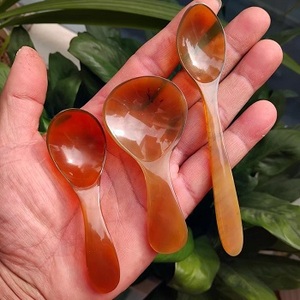 Cuchara de Cuerno de Búfalo de Calidad de Lujo para Mesa de Comedor, Cuchara de Servir de Cuerno de Buey, Bien Pulida, la Mejor Calidad de Cuchara de Cuerno - Product Image 1
