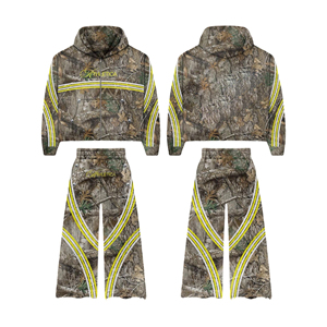 Survêtement personnalisé pour hommes de taille plus, sweat à capuche zippé délavé à l'acide et ensemble de pantalons de survêtement évasés à motifs solides - Product Image 1