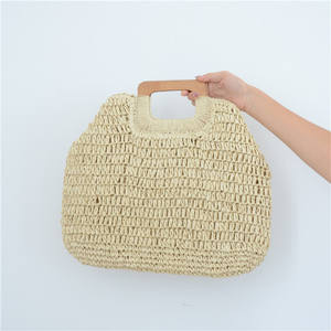 Sac à main élégant unisexe écologique avec poignée en bois, fermeture à glissière artisanale, sac à main en coton doublé de paille, imprimé et perlé - Product Image 4