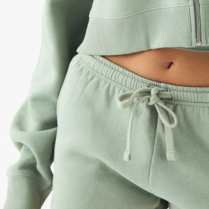 Sudadera Lisa para Mujer con Acabado Suave para Uso Diario, con Dobladillo Acanalado, Precio Económico, Diseño Corto con Cierre de Cremallera y Logotipo Personalizado - Product Image 3