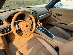 Porsche Boxster 2016 Usata, Auto Sportiva Decappottabile con Tettuccio Morbido, Kit Carrozzeria Premium, Cerchi in Lega, Veicolo Passeggeri |   Pronto per l'esportazione - Product Image 2