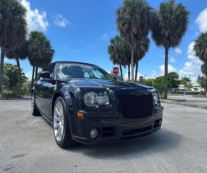 Excellent rapport qualité-prix : Chrysler 300C SRT8 Cabriolet d'occasion 2007, prêt à être expédié - Product Image 1