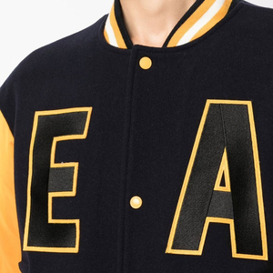 Chaqueta Universitaria Deportiva para Hombre, Personalizada al por Mayor, OEM ODM, Cuello Alto, Manga Larga, Bordada - Product Image 5