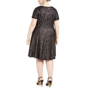 Robbie Bee Abito da donna taglie forti 1X con stampa rosa metallizzata, linea ad A, stampa floreale, vita naturale - Product Image 2