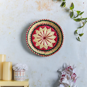 Plaque murale décorative tissée à la main, design circulaire rouge et vert, tenture murale pour la décoration de la chambre, la fête de bureau - Product Image 1