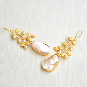 Pendientes de Latón de Exportación al por Mayor, Diseño de Piedra Natural en Bruto con Perlas, Acabado de Latón Antiguo, Pieza de Moda Lista para Enviar - Product Image 3