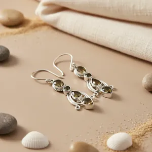 Boucles d'oreilles pendantes en argent 925 plaqué or 14 carats avec pierre précieuse citrine en forme de cœur pour les fêtes et les mariages - Product Image 1