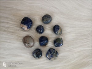 Pierre de Sodalite polie, cristal naturel de guérison, Reiki, chakra, méditation, guérison énergétique et décoration pour la maison et le jardin - Product Image 2