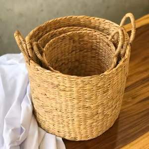 Cesta de jacinto de agua hecha a mano, organizador de almacenamiento duradero ligero decorativo ecológico Natural para Cocina - Product Image 4