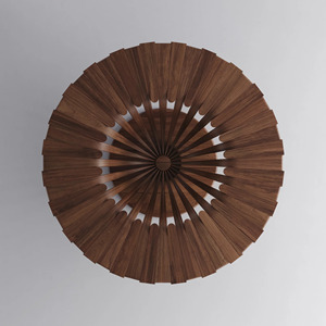 Table à manger Riva moderne en teck massif avec finition couleur noyer et de haute qualité pour une utilisation en intérieur et en extérieur - Product Image 3