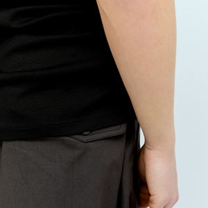 Camisetas sin mangas para hombre 100% algodón al por mayor estilo informal cómodo y transpirable en color negro con logotipo personalizado - Product Image 6