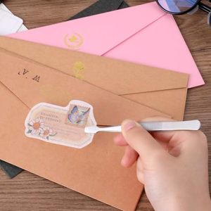 Guide essentiel pour utiliser des pinces à timbres sans endommager votre précieuse collection de timbres - Product Image 2