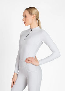 Camiseta de equitación para mujer, ligera, transpirable, que absorbe la humedad, de tela elástica deportiva, para uso diario. - Product Image 6