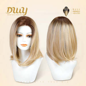 วิกผมสังเคราะห์สีบลอนด์แบบมีรากผม Hailey-DWY รุ่น Free Part พร้อมด้วยเชือกผูกผมด้านหน้าแบบโปร่งใส - Product Image 4