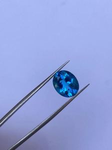 Topacio Azul Natural, Piedra Suelta al por Mayor, Gema Premium de 5.95 Quilates, 10x12mm para Exportación - Product Image 3