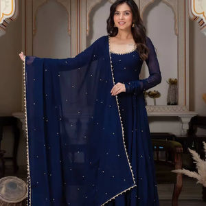 Elegante Conjunto de Salwar Kameez de Poliéster hasta el Suelo de D FASHION GURU, Diseño de Diseñador, Adorno de Piedras Hecho a Mano, Secado Rápido, Estilo Fluido - Product Image 1