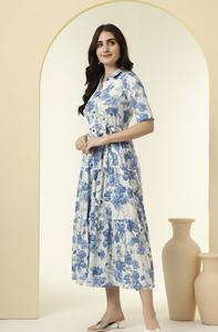 Robe maxi à volants à imprimé floral de qualité supérieure pour femmes, design imprimé élégant, robe pour femmes pour les soirées - Product Image 3